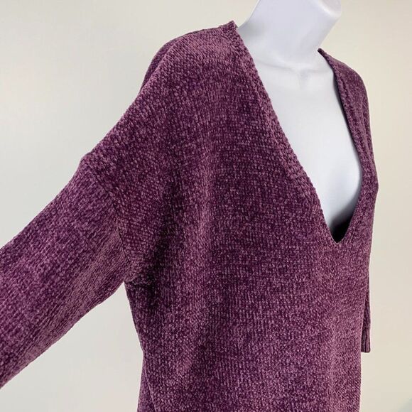 Express sz M Sweater Purple Deep V-neck Boxy Style Chenille New NWT - Picture 2 of 7